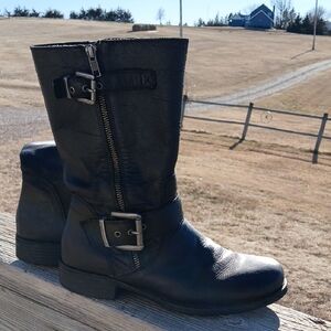 OTBT Black Leather Buckle ZipUp Boots